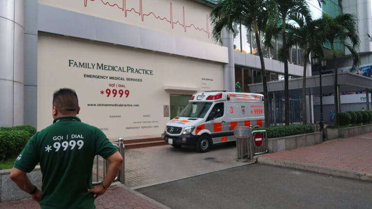 Demers-ambulances-international-exportations-2013- Vietnam- EXE