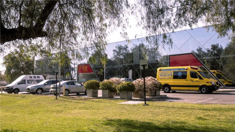 Demers-ambulances-international-exportations-Clinica-Las-Condes-Chili