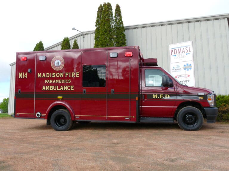 Demers-ambulances-international-exportations-US-Madison-Fire-Dept