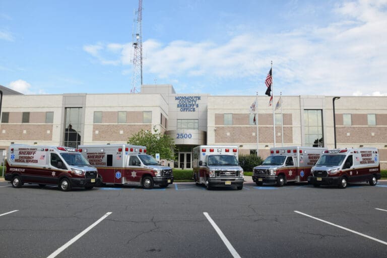 Demers-ambulances-international-exportations-US-Monmouth