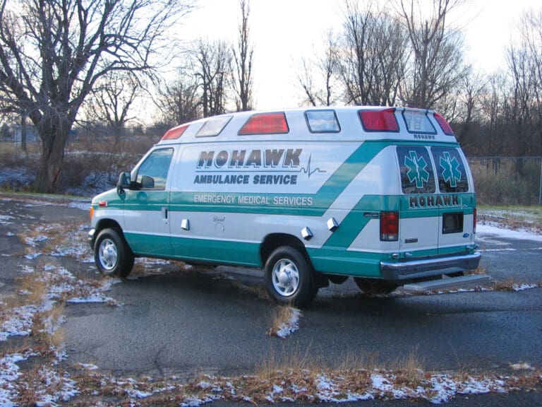 Demers-ambulances-international-exportations-US-NERV-Mohawak Ambulance