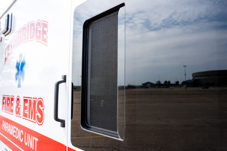 Demers-Ambulances-type-3-MX-170-sliding-flush-mount-window-side-access-door