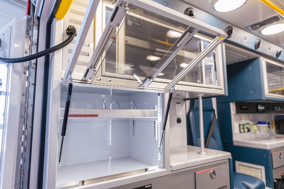 Demers-ambulances-type-1-MXP150-aluminum-cabinetery