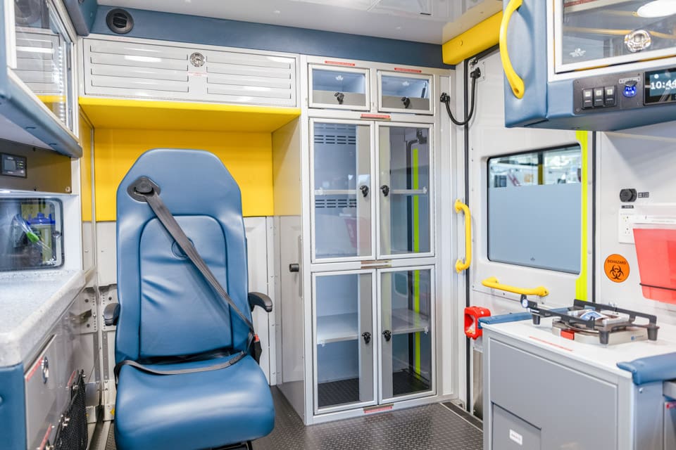 demers-ambulances-type-1-mxp-150-wide-ALS-cabinet