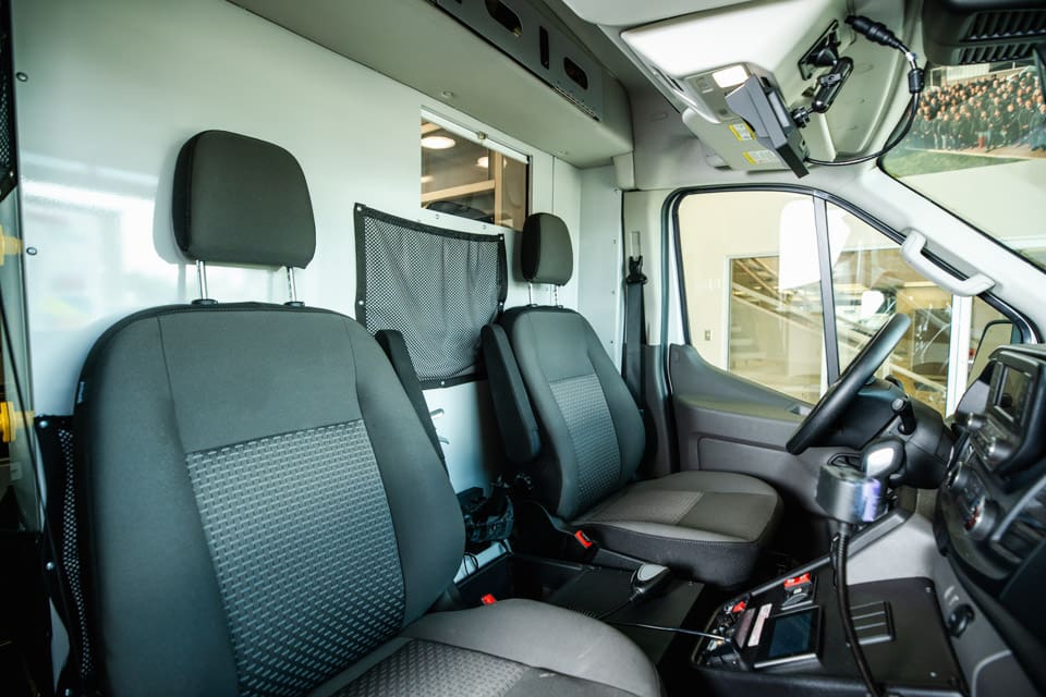 Demers-Ambulances-Type-2-TS-Ford-transit-front-cab-comfort