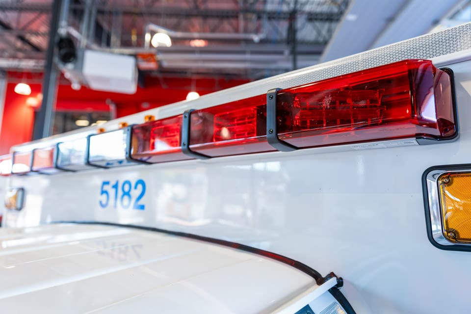 Demers-Ambulances-type-3-MX164A-ontario-smart-lighting-features