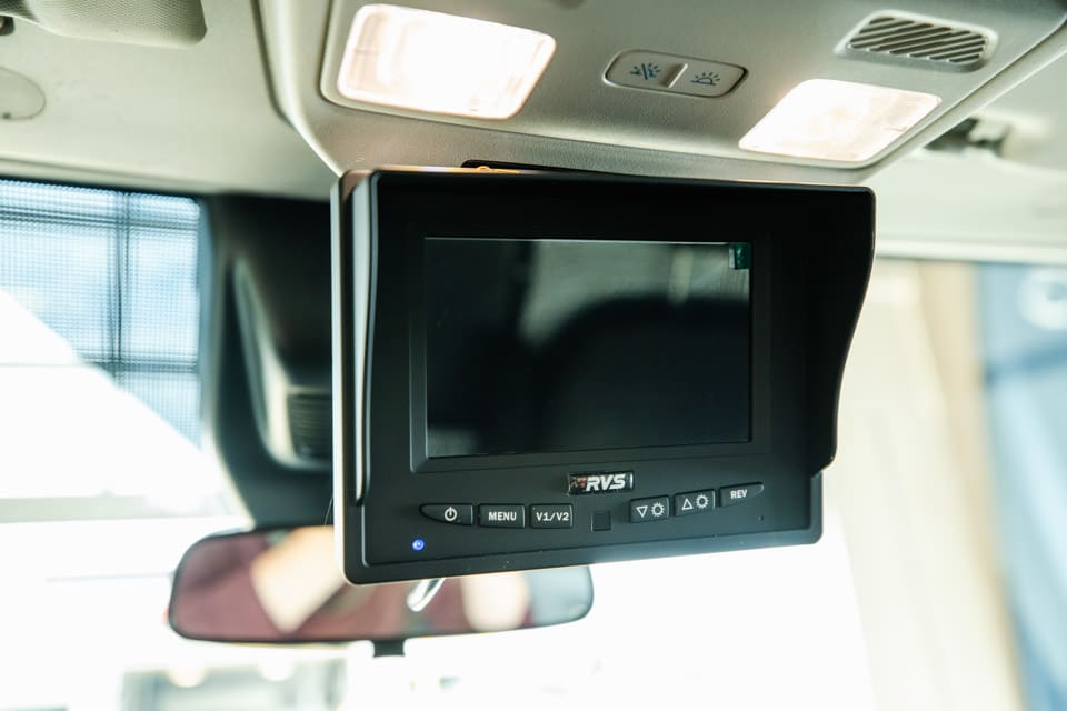 Demers-ambulances-Transit-Type 2-TS-backup-camera