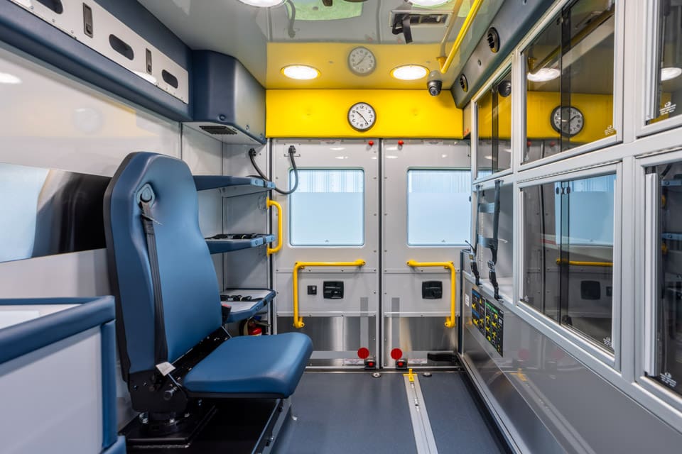 Demers-ambulances-type-3-MX-152 mobility-seat