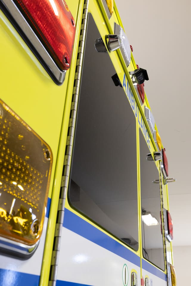 MX 164-demers-ambulance-type-3-fenetres-affleurantest