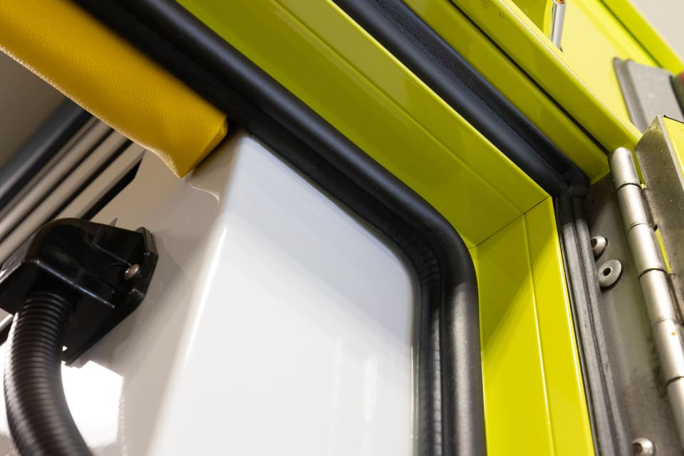 MX 164-demers-ambulance-type-3-double-isolation